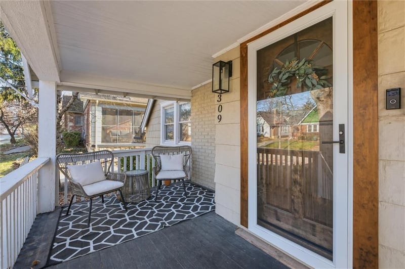 309 69th St, Kansas City, MO 64113