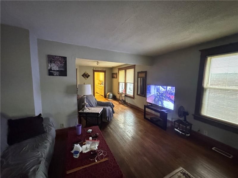 117 Bellaire Ave, Kansas City, MO 64123