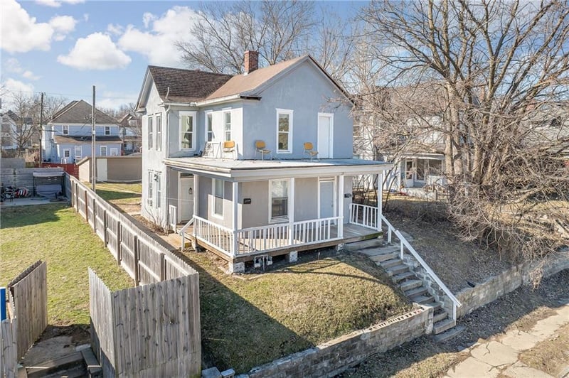 2522 Olive St, St Joseph, MO 64507