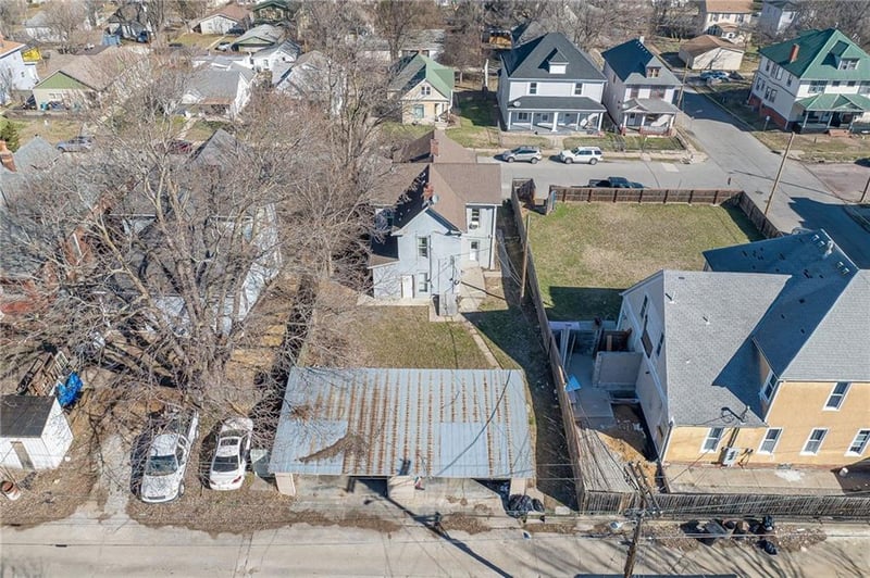 2522 Olive St, St Joseph, MO 64507