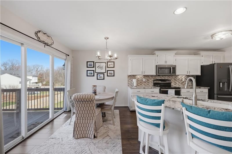 8728 Arcola Ct, Kansas City, MO 64153