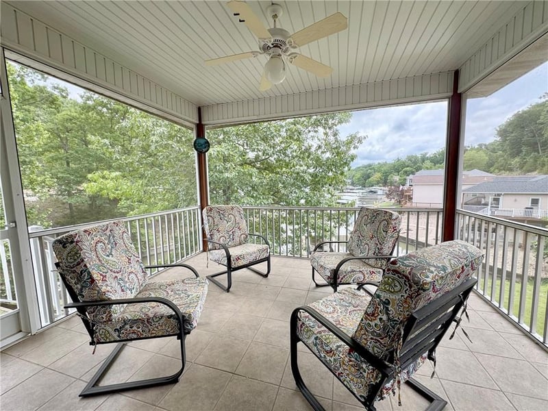 307 Ledgestone Estates Ln, Sunrise Beach, MO 65079