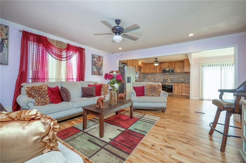 3423 Yecker Ave, Kansas City, KS 66104