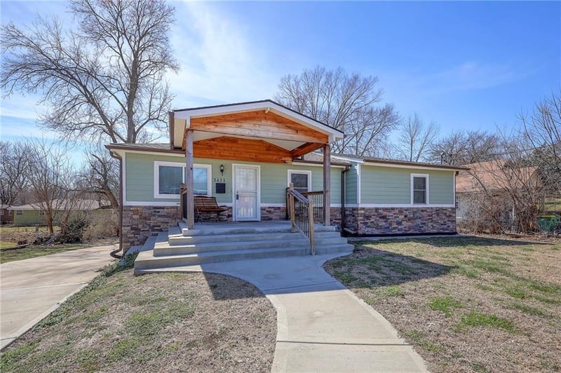 3423 Yecker Ave, Kansas City, KS 66104