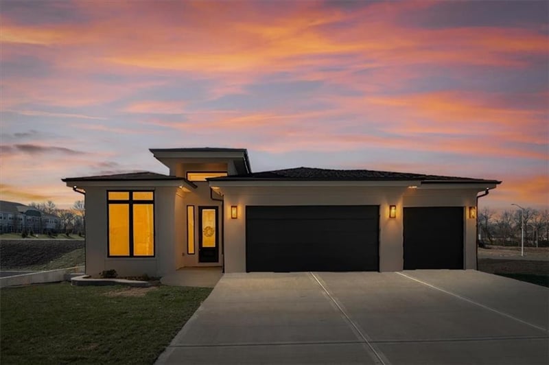 2611 84th Ter, Kansas City, MO 64154