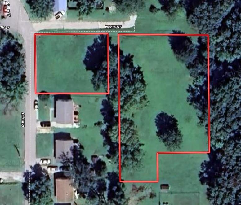 1120 Ruby St, Carrollton, MO 64633