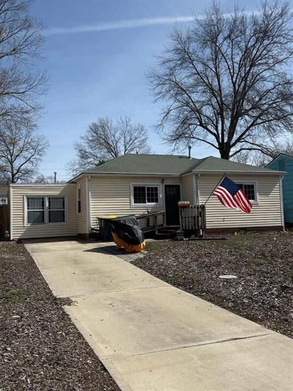 7737 Jefferson St, Kansas City, MO 64114