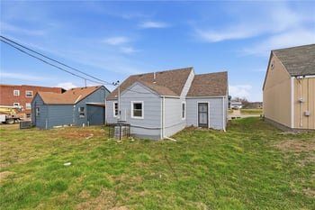 4115 E Linwood Blvd, Kansas City, MO 64128