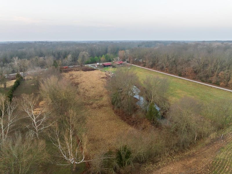 115 6715p Ln, Blairstown, MO 64726