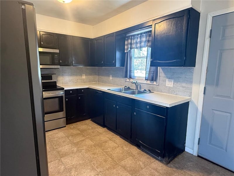 200 S Harrison St, Oregon, MO 64473