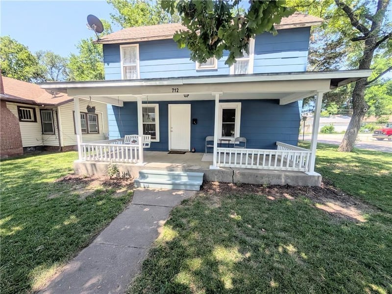 712 N Jefferson Ave, Iola, KS 66749
