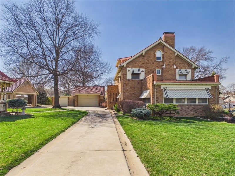 304 W 9th St, Fort Scott, KS 66701