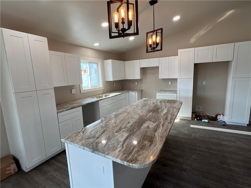 2106 Cow Creek Ln, Pittsburg, KS 66762