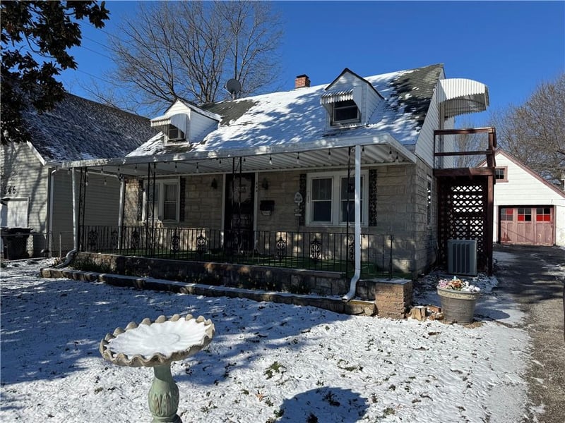 644 S Lake Dr, Independence, MO 64053