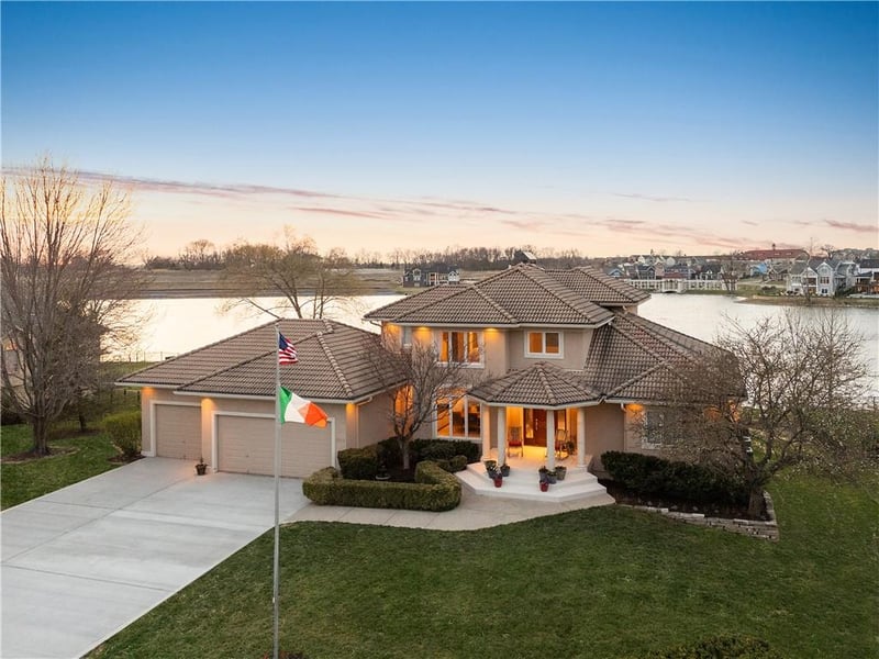 3116 Pergola Vw, Lee's Summit, MO 64081