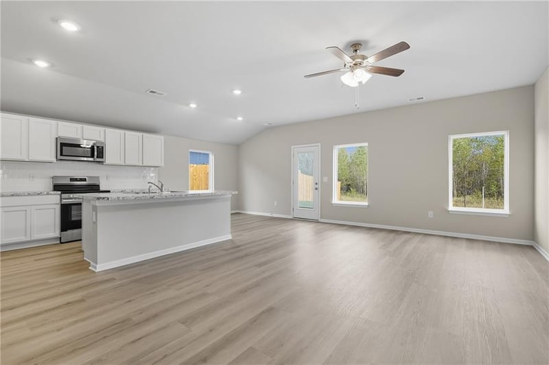 20209 194th Ter, Spring Hill, KS 66083