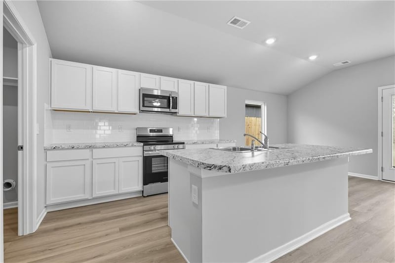 20209 194th Ter, Spring Hill, KS 66083
