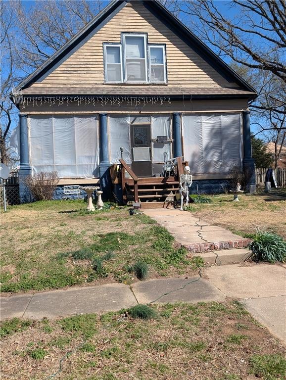 403 S Adams St, Nevada, MO 64772