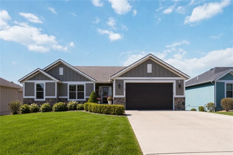 11104 Belleview Ave, Kansas City, MO 64155