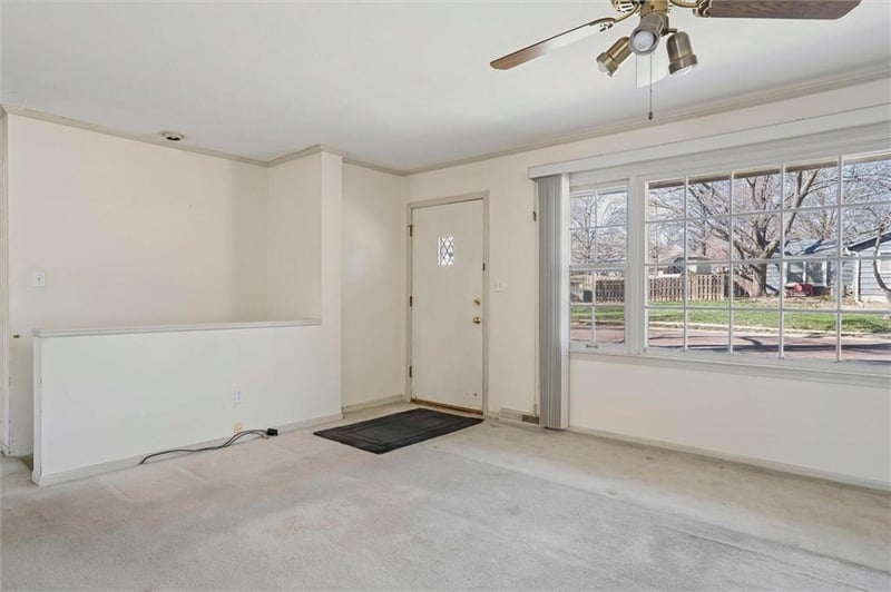 10301 W 89th St, Overland Park, KS 66214