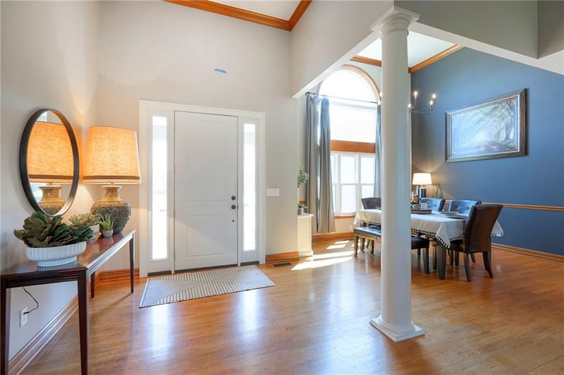 1602 SW Timberline Rd, Oak Grove, MO 64075