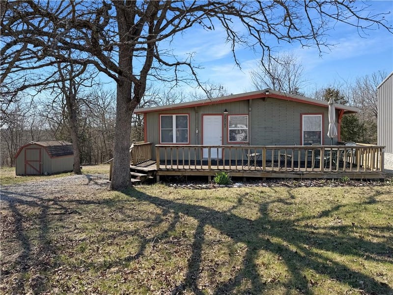 29703 Bobcat Dr, Warsaw, MO 65355