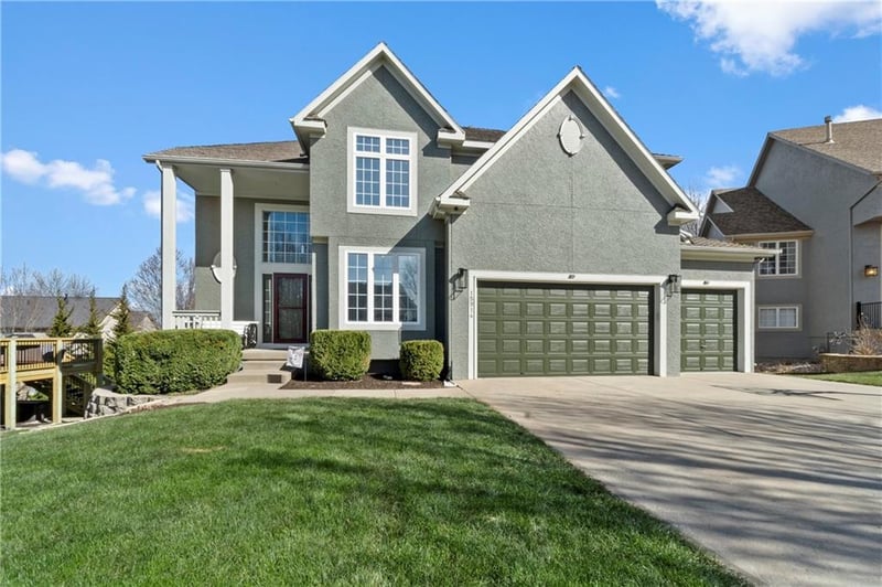 15914 161st St, Olathe, KS 66062