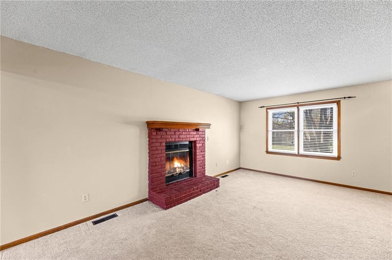 15052 W 139 St, Olathe, KS 66062