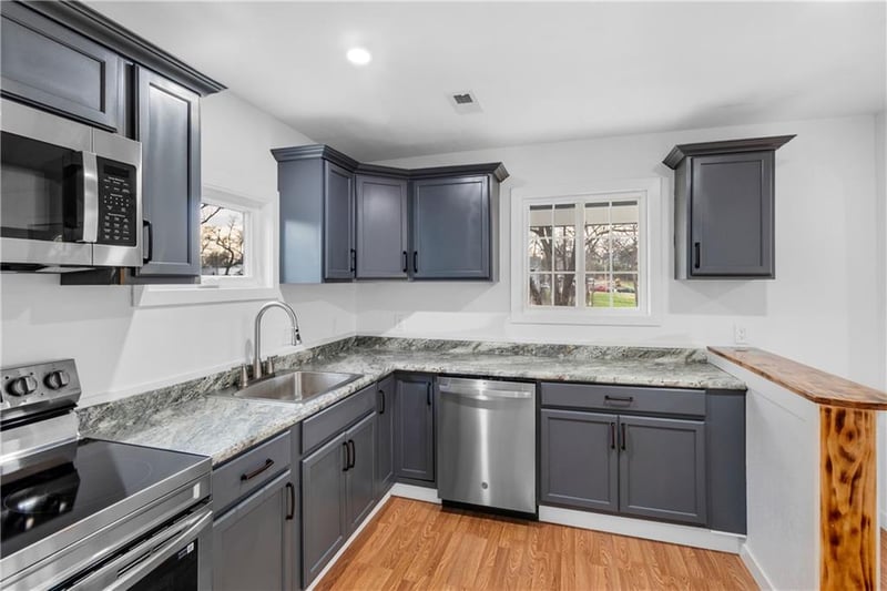 3837 Olive St, Kansas City, MO 64109