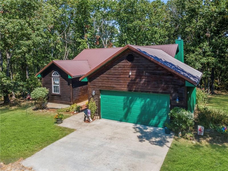 26690 Oakwood Ln, Clinton, MO 64735