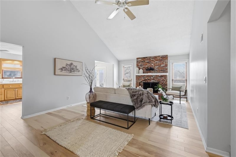 1905 78th St, Kansas City, MO 64118