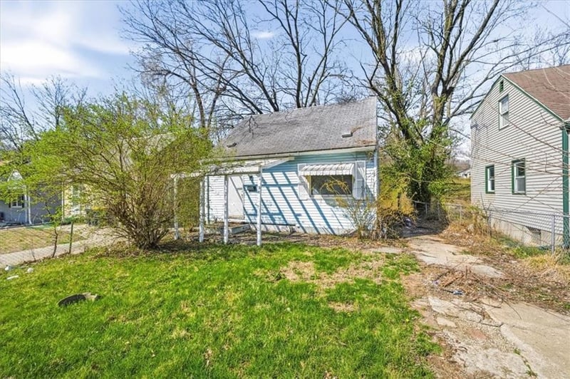 4326 Monroe Ave, Kansas City, MO 64130