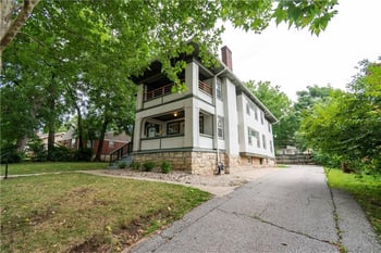 5331 Charlotte St, Kansas City, MO 64110