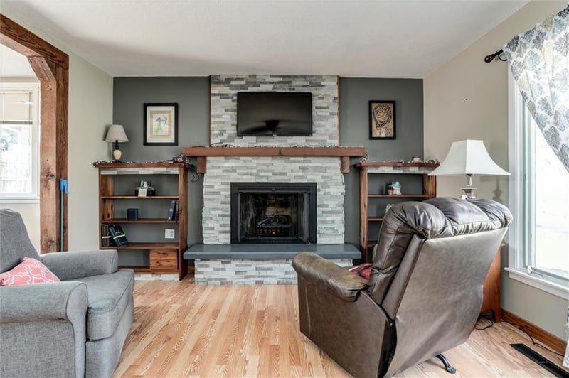 608 14th Ter, Ottawa, KS 66067