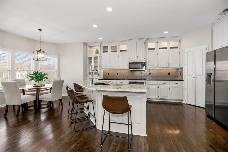 14630 NW 63rd St, Parkville, MO 64152