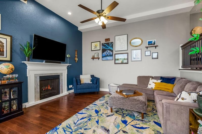 4906 Barry Rd, Kansas City, MO 64154