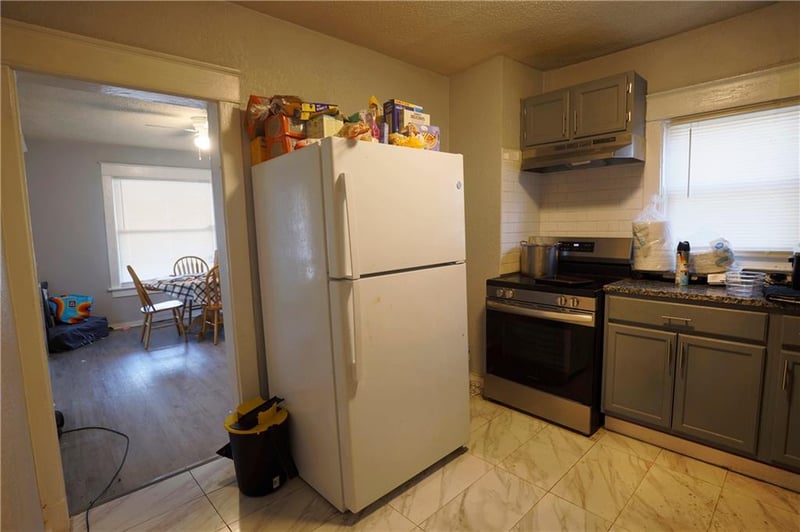 3731 Olive St, Kansas City, MO 64109