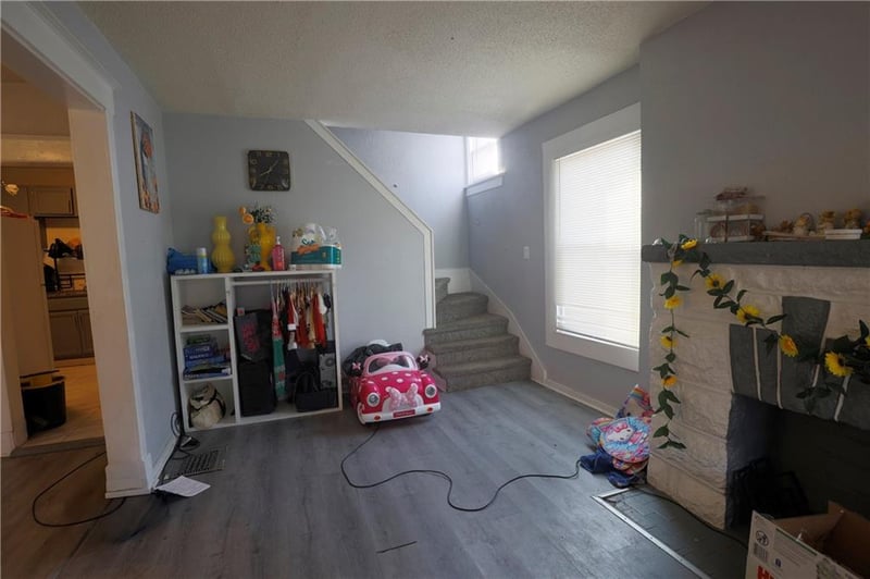 3731 Olive St, Kansas City, MO 64109