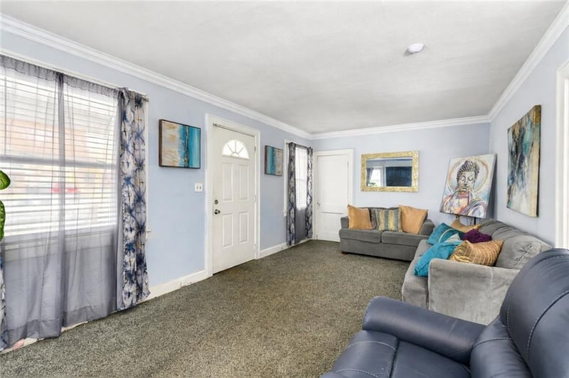 5643 Olive St, Kansas City, MO 64130