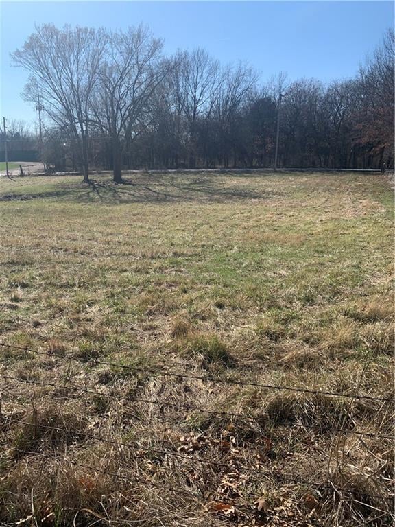 8530 S Trail Ridge Dr, Kansas City, MO 64139