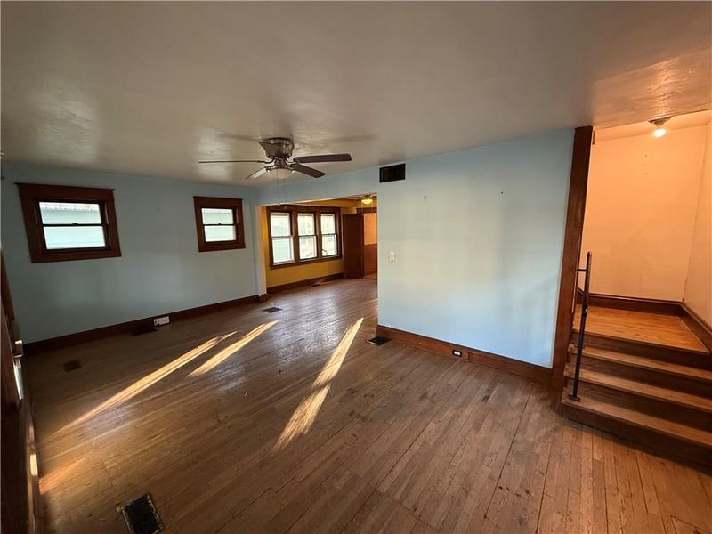 4324 Cambridge St, Kansas City, KS 66103