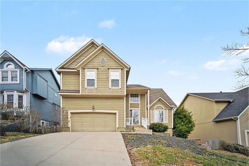 13924 71st Pl, Shawnee, KS 66216