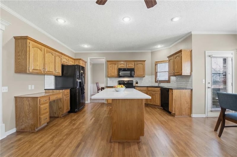 12128 Hardy St, Overland Park, KS 66213