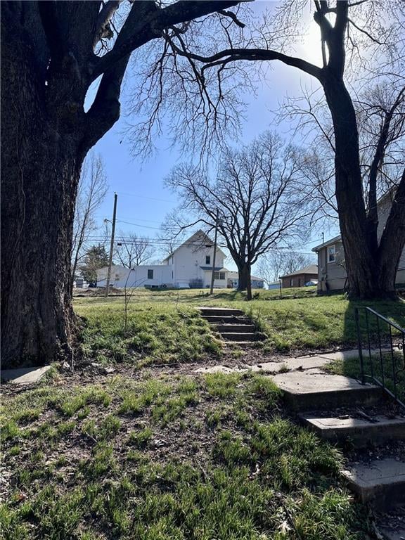 618 Locust St, Eudora, KS 66025