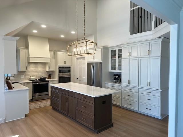 9911 124th Ter, Overland Park, KS 66213