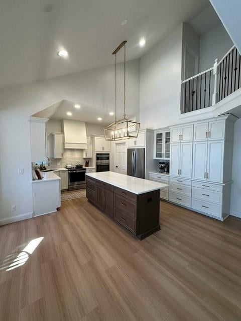 9911 124th Ter, Overland Park, KS 66213