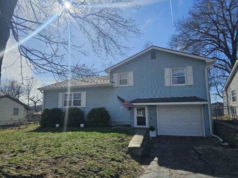 4022 Montgall Ave, Kansas City, MO 64117