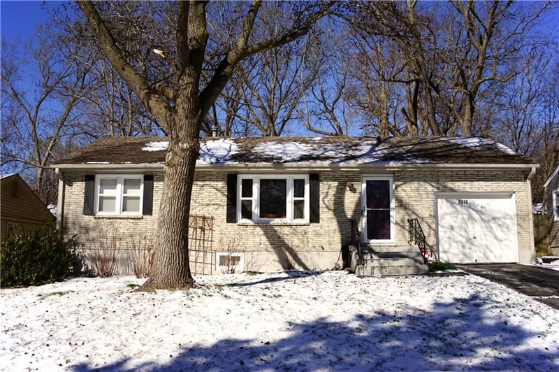 8210 Mcgee St, Kansas City, MO 64114