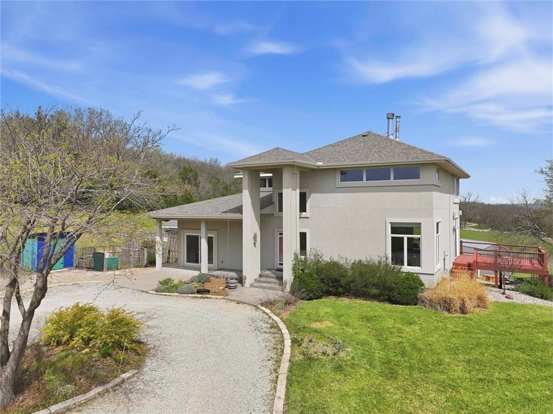 1935 E 850th Rd, Lecompton, KS 66050