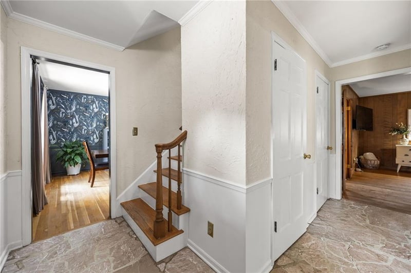 412 Briarcliff Rd, Kansas City, MO 64116